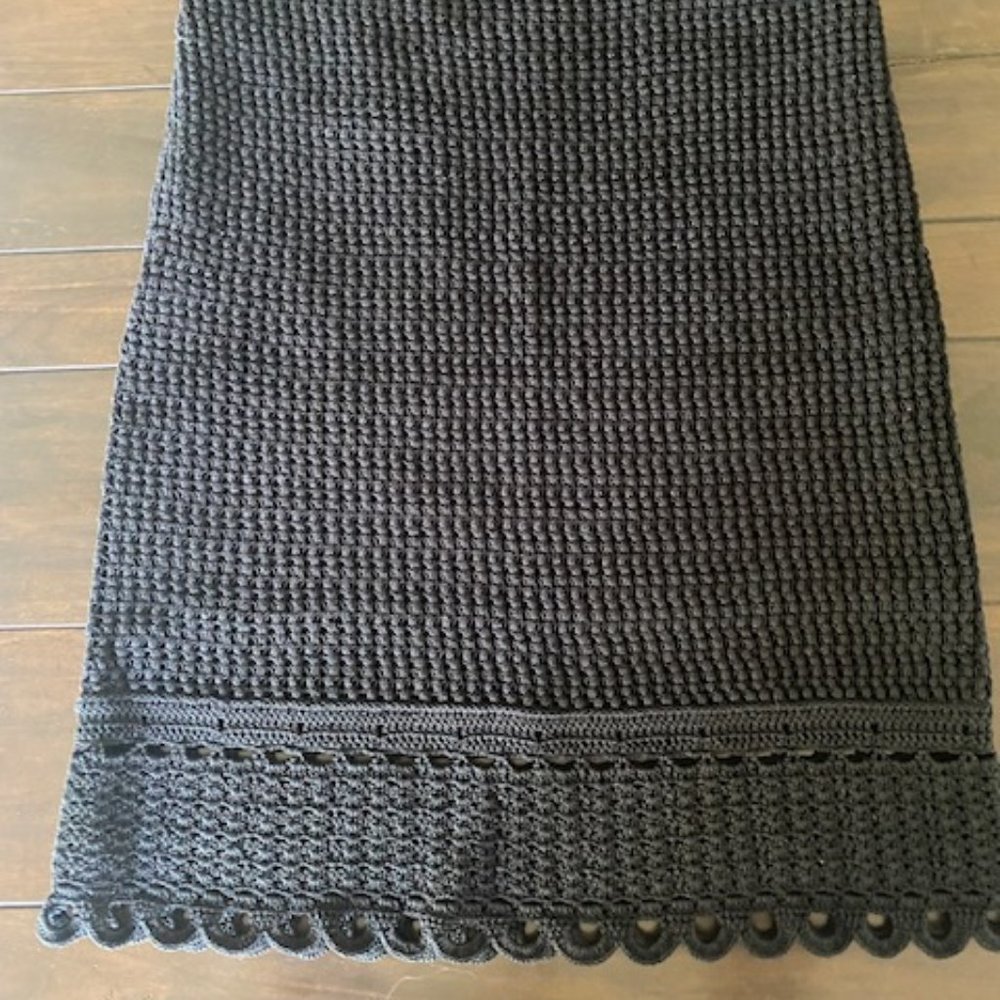 Etcetera, Carlisle, Per Se, Black Knit Skirt Medium, Loose Weave Crochet Hem